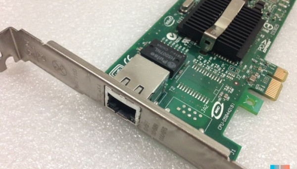 D50861-003 PCI-E4x Single Port Server Adapter i82571EB 1/ RJ45  Pro/1000 PT