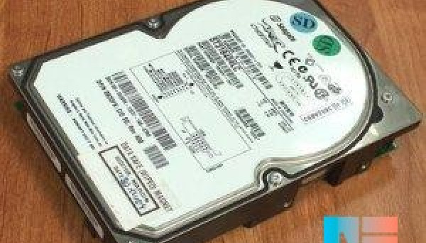 P1824-63039 SCSI Backplane Netserver LP2000R