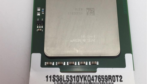 38L5307 (800/2048/1.3v) Socket 604 Irwindale Xeon 3000Mhz