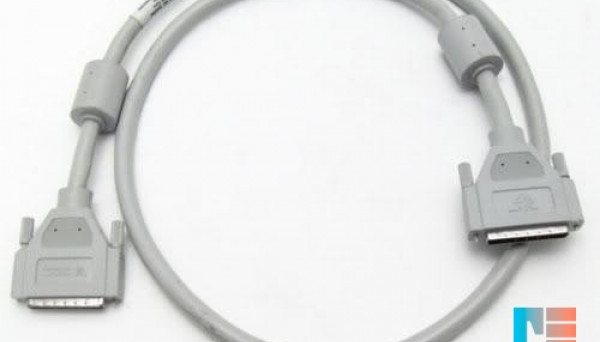 C5742A SCSI Cable (LVD/SE) 68 pin HD to 68 pin HD 1.5m external