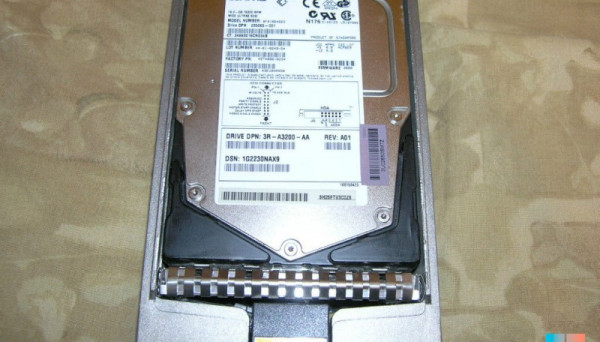 306645-001 Hot-Plug Ultra320 SCSI 18GB 15K