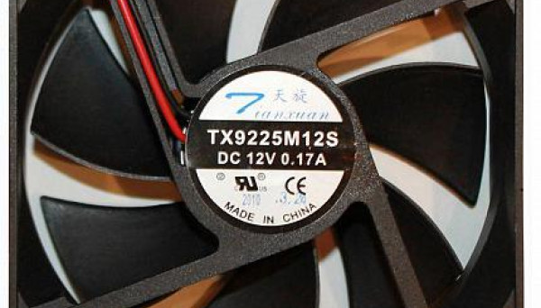 FB1212SHE-P82Y FAN 120X38 3700RPM 12V 1.6A